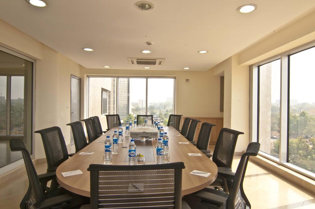 L'Eola Suites Abudża Zewnętrze zdjęcie